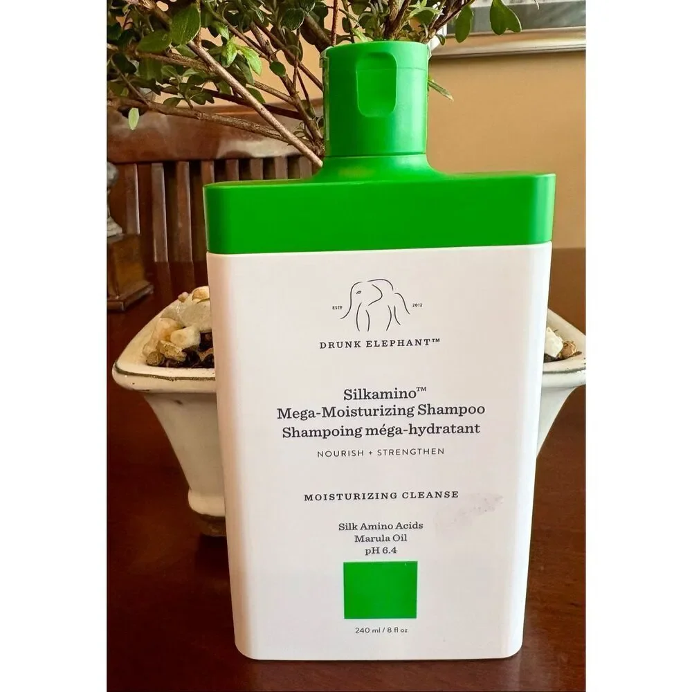 DRUNK ELEPHANT  - NWT - Silkamino Mega-Moisturizing Shampoo, 240 ml / 8 fl oz.